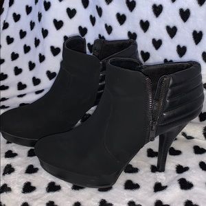 FLAWLESS Swede and leather booties